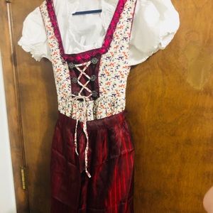 Dirndl with dirndlbluse